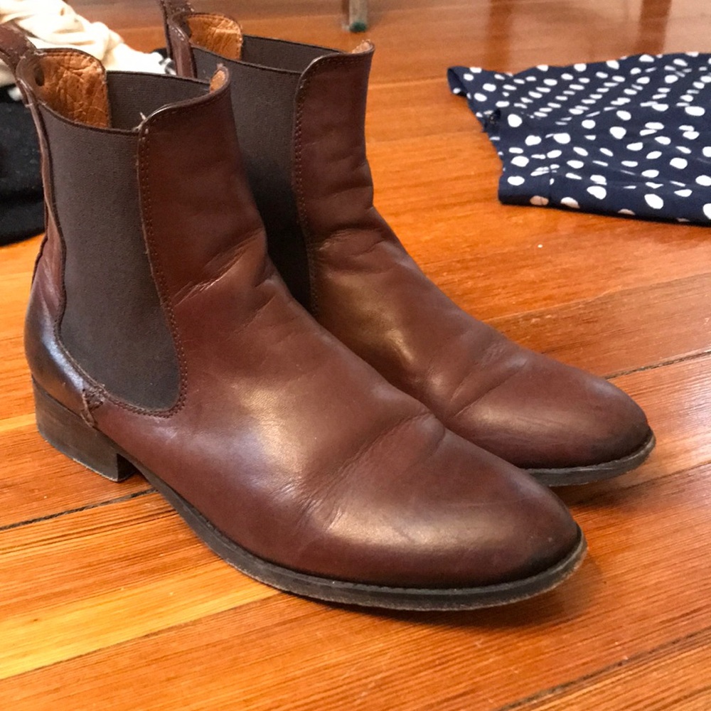 SOLD - Frye Melissa Leather Chelsea Boots, Sz 8
